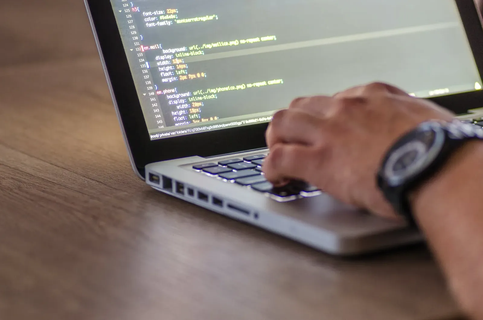 SaaS vs Fintech Entry in Vietnam