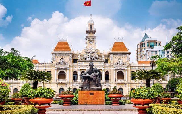 Entity vs EOR vs Partner: Choosing the Right Commitment Level in Vietnam